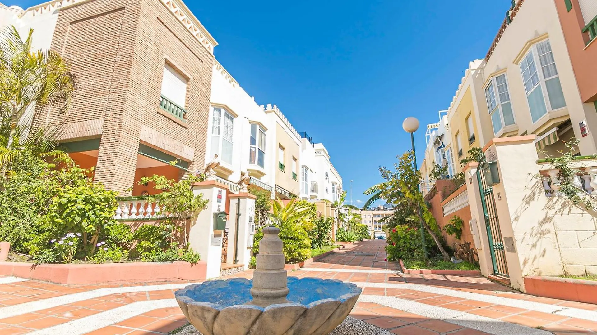 Canovas Nerja - Casa Medina 内尔哈 西班牙